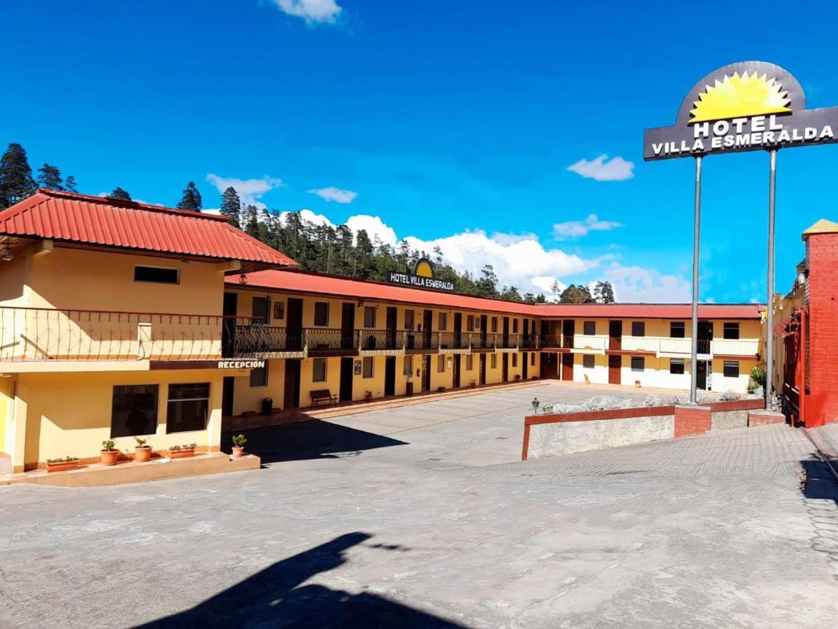 קצאלטננגו Hotel Y Restaurante Villa Esmeralda מראה חיצוני תמונה